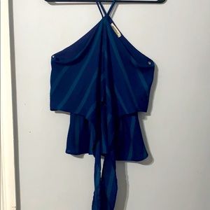 Crop top with tie
